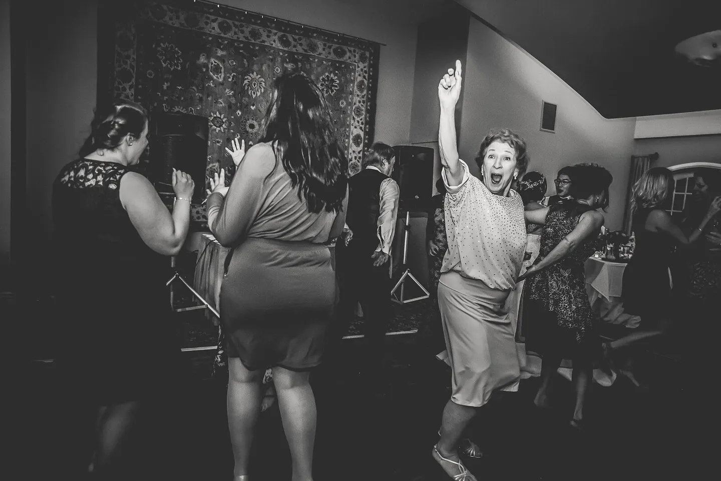 small wedding photography in Charlottesville, VA
