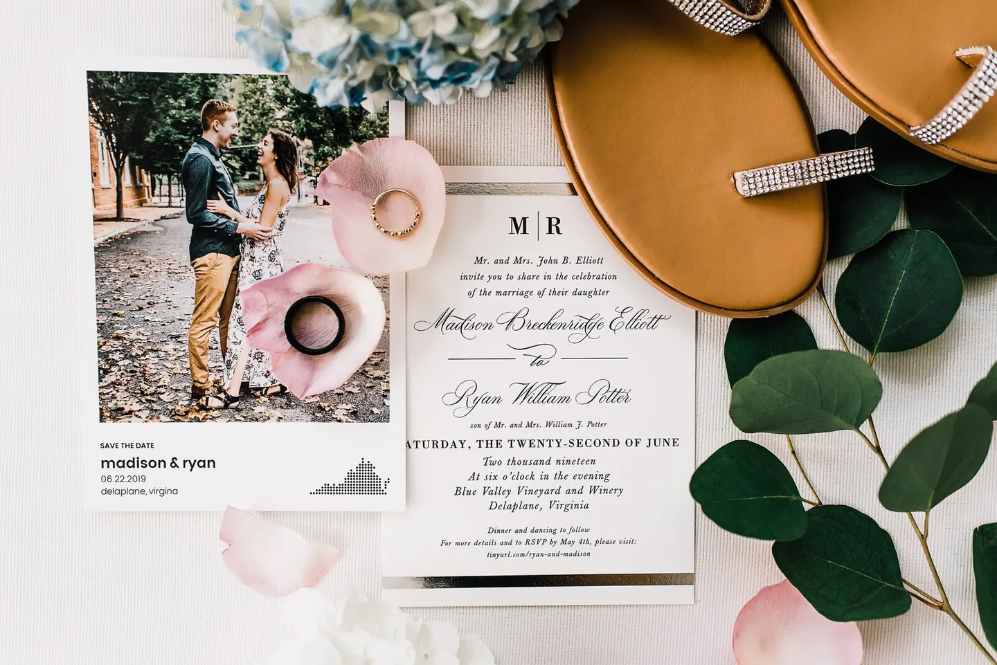small wedding photography in Charlottesville, VA